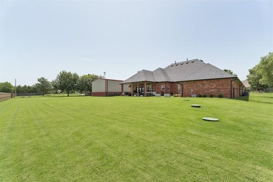 Beautiful one level home on a gorgeous .83 acre cul-de-sac lot! - photo 39