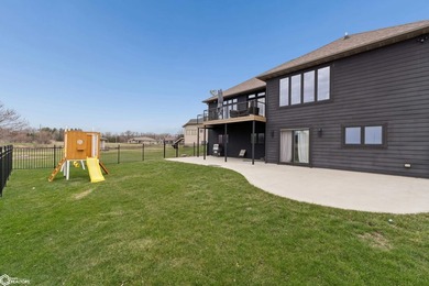 Gorgeous doesn't even begin to describe this 4 bedroom, 3-bath - photo 46
