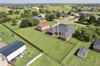 Beautiful one level home on a gorgeous .83 acre cul-de-sac lot! - photo 47
