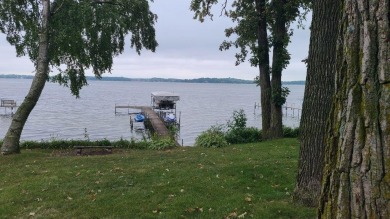 Lake Waubesa Home For Sale in Madison Wisconsin