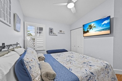 Welcome home to this beautifully remodeled 3-bedroom, 2.5-bath - photo 31