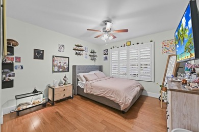 Welcome home to this beautifully remodeled 3-bedroom, 2.5-bath - photo 35