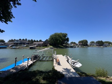 Luxury lakefront living meets exceptional - photo 28
