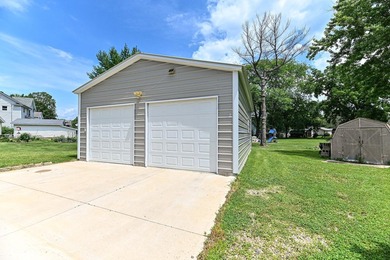 Additional listing photo 1