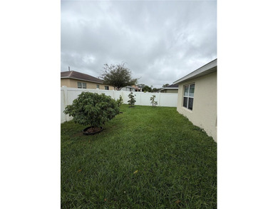 Charming 4-Bedroom, 2-Bath Home with Spacious Fenced Yard - photo 22