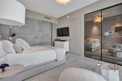 STUNNING TURNKEY OCEAN FRONT UNIT. TOTAL SQFT 4,062. 4 BEDROOMS