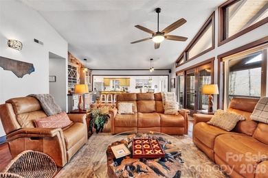 Welcome to your mountain retreat at 202 Tamarack Road! This - photo 5