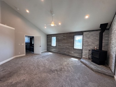 Luxury lakefront living meets exceptional - photo 19