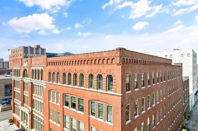 Modern amenities, 3rd-floor views, plus the entire downtown