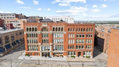 Modern amenities, 3rd-floor views, plus the entire downtown