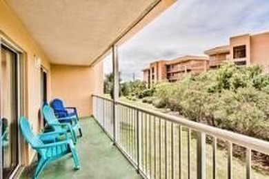 Step into your ultimate coastal getaway in beautiful Miramar - photo 23
