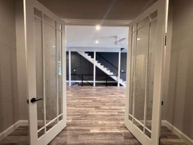 Luxury lakefront living meets exceptional - photo 11