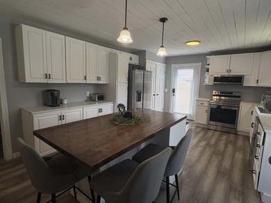 Additional listing photo 4