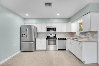 Affordable, Stylish, and Move-In Ready! This beautifully - photo 9