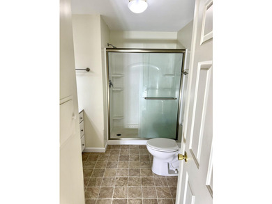 Move right into this comfortable and easy-to-maintain 2-bedroom - photo 7