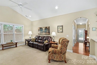 Huntersville's best kept secret and HIDDEN GEM. This 2-bedroom 2 - photo 6