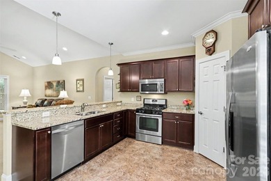 Huntersville's best kept secret and HIDDEN GEM. This 2-bedroom 2 - photo 7