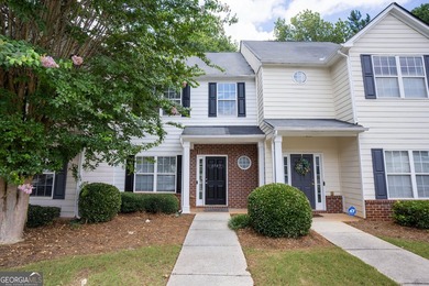 Welcome home to Snapfinger Manor in a quiet gated community east - photo 1