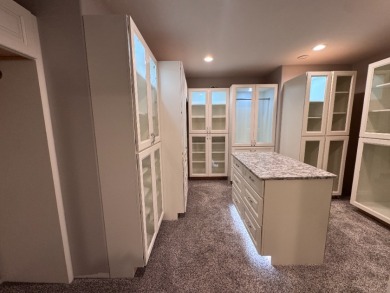 Luxury lakefront living meets exceptional - photo 21