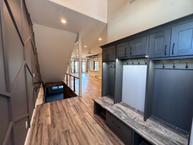 Luxury lakefront living meets exceptional - photo 15