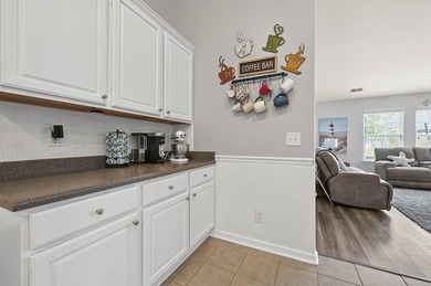 This is a short sale property. Welcome to this charming - photo 15