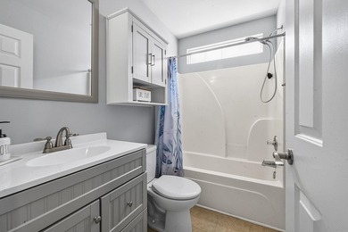 This is a short sale property. Welcome to this charming - photo 17