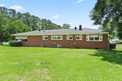 Charming, well-maintained brick home situated on a rare .79-acre - photo 25