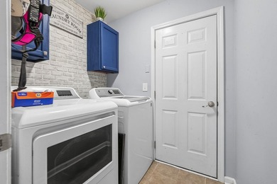 This is a short sale property. Welcome to this charming - photo 26