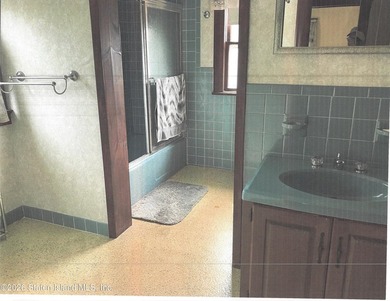 Unique gem of a house. 10-11 rooms. Consult with architect. Can - photo 28