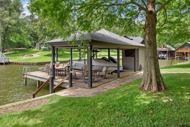Gorgeous, Like-New 3-Bedroom, 3-Bath Lake Home with Open Living - photo 46