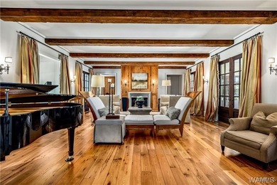 Serene, private, and designed to capture the beauty of Lake - photo 4