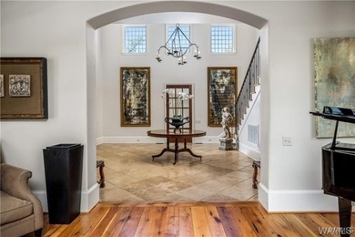 Serene, private, and designed to capture the beauty of Lake - photo 9