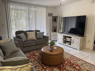 Little Maule Lake Condo For Sale in Aventura Florida