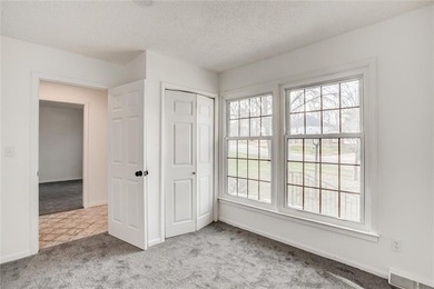 Beautifully updated and spacious home backing near the National - photo 14