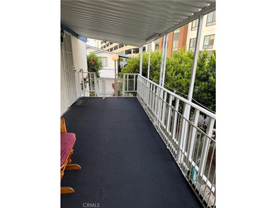 Welcome home to this well-maintained 3-bedroom, 2-bathroom - photo 15