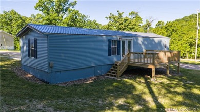 Completely refreshed and move-in ready, this beautifully - photo 18