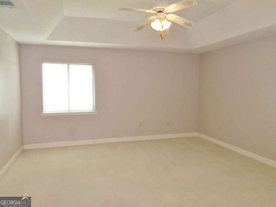Previous buyers got *cold feet.* So now available again - photo 19