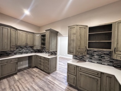 Luxury lakefront living meets exceptional - photo 12