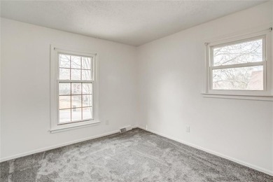 Beautifully updated and spacious home backing near the National - photo 21