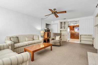 Making a Splash in the Spring Market!! Welcome Home to this - photo 5