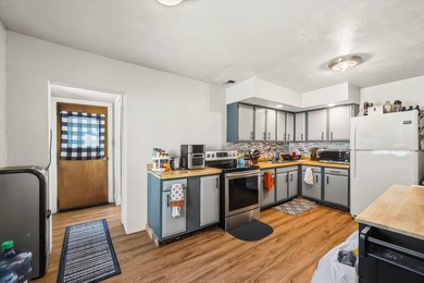 Additional listing photo 4