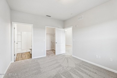 Meticulously maintained top floor condo available for purchase! - photo 22