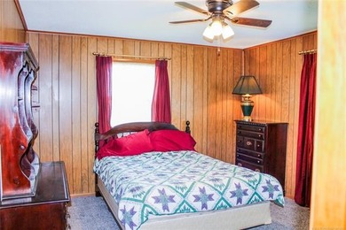 Welcome to Sandy Bass Bay, come and live the Lake Life in this - photo 22