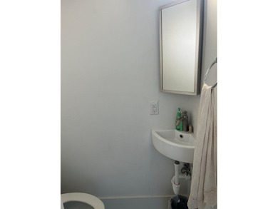 Enjoy low-maintenance coastal living in this inviting 2-bedroom - photo 2
