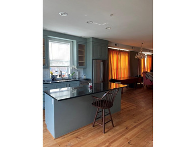 Enjoy low-maintenance coastal living in this inviting 2-bedroom - photo 3