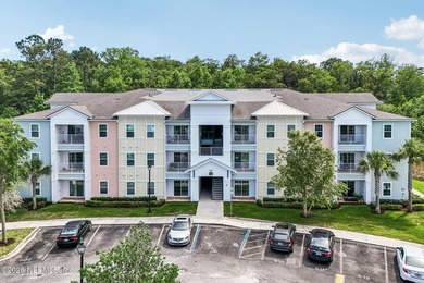 Meticulously maintained top floor condo available for purchase! - photo 31