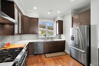 Set on a scenic hillside in Woodland Vistas, this contemporary - photo 2