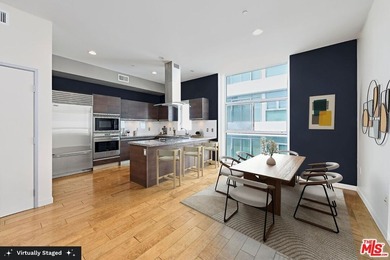 Enjoy beachside living in this bright and spacious two-story, 3 - photo 2