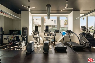 Enjoy beachside living in this bright and spacious two-story, 3 - photo 5