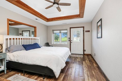 Turnkey lake home with lots to love! Find an updated three - photo 11